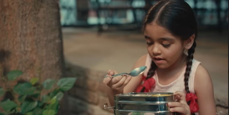 KYUNKI KHANA MAA KA EHSAAS HOTA HAI